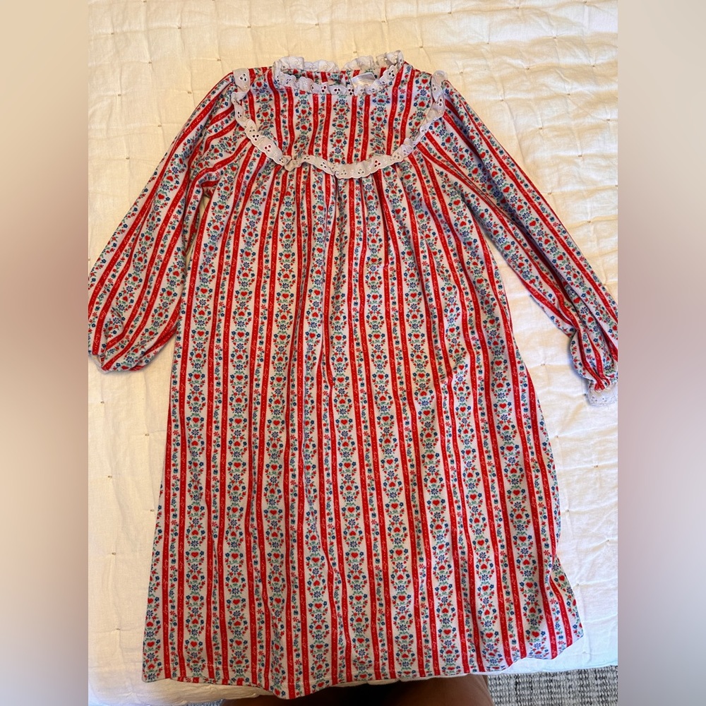 Lanz of Salzburg night gown, girls 6